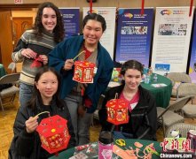 美国年轻人走进中国驻洛杉矶总领馆:“感知中